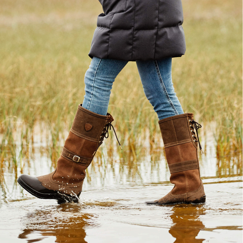 Ariat - Women's Langdale Waterproof Boots in Java, Regular