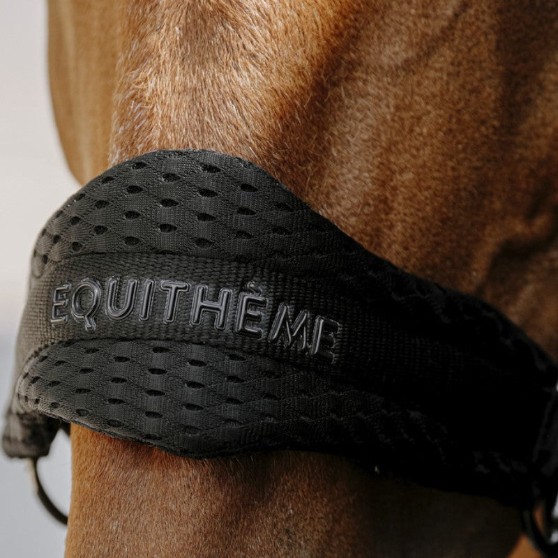 Equithème - Nylon 3D Mesh Halter Black | - Ohlala