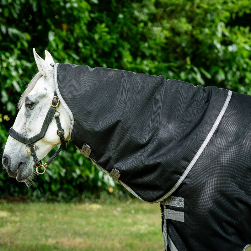 Horseware - Amigo Bravo 12 Hood Neck Cover black/ titanium grey/ silver 150g | - Ohlala