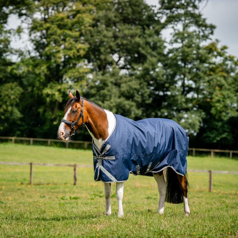 Horseware - Amigo Bravo XL Turnout Outdoor Blanket Navy/ Titanium Grey/ Silver 150g | - Ohlala