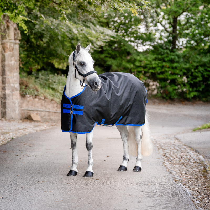 Horseware - Amigo Ripstop Pony Turnout Outdoor Rug black/ classic blue 50g | - Ohlala