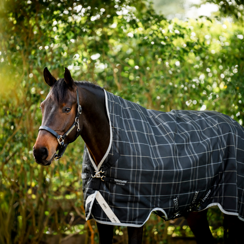 Horseware - Couverture d'extérieur Rhino Wug Turnout noir/ gris/ blanc à carreaux 0g | - Ohlala