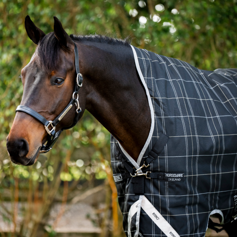 Horseware - Couverture d'extérieur Rhino Wug Turnout noir/ gris/ blanc à carreaux 0g | - Ohlala