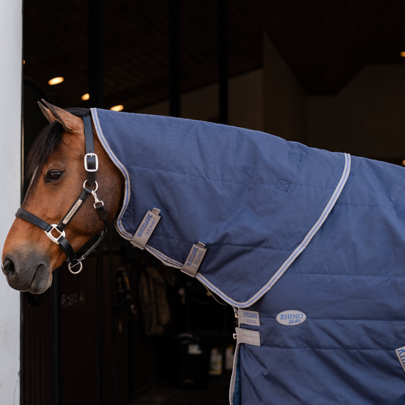 Horseware - Rhino Stable Neck Cover navy/ titanium grey/ classic blue 200g | - Ohlala