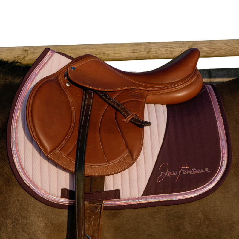 Equithème - Tapis de selle EK-Talent mauve | - Ohlala