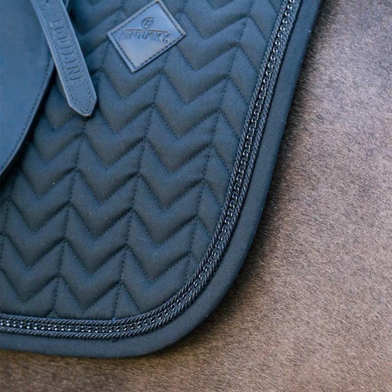 Kentucky Horsewear - Metal Chain Black Dressage Pad | - Ohlala