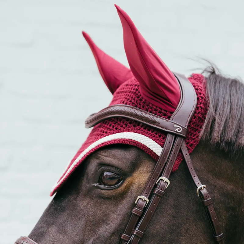 Kentucky Horsewear - Wellington Plaited Cord noise-reducing horse ear bonnet in burgundy | - Ohlala