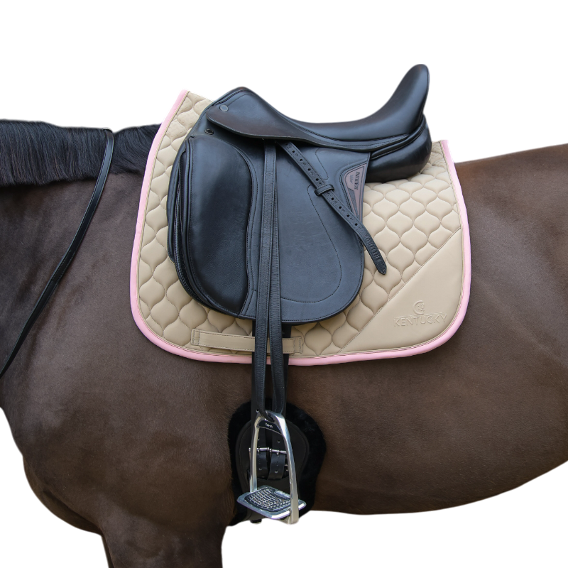 Kentucky Horsewear - Softshell Onion Quilt Dressage Saddle Pad Beige/Old Rose | - Ohlala