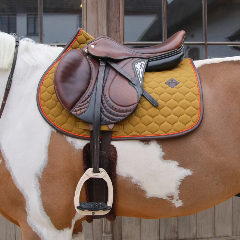 Kentucky Horsewear - Onion Quilt Leather Neon Saddle Pad Khaki | - Ohlala