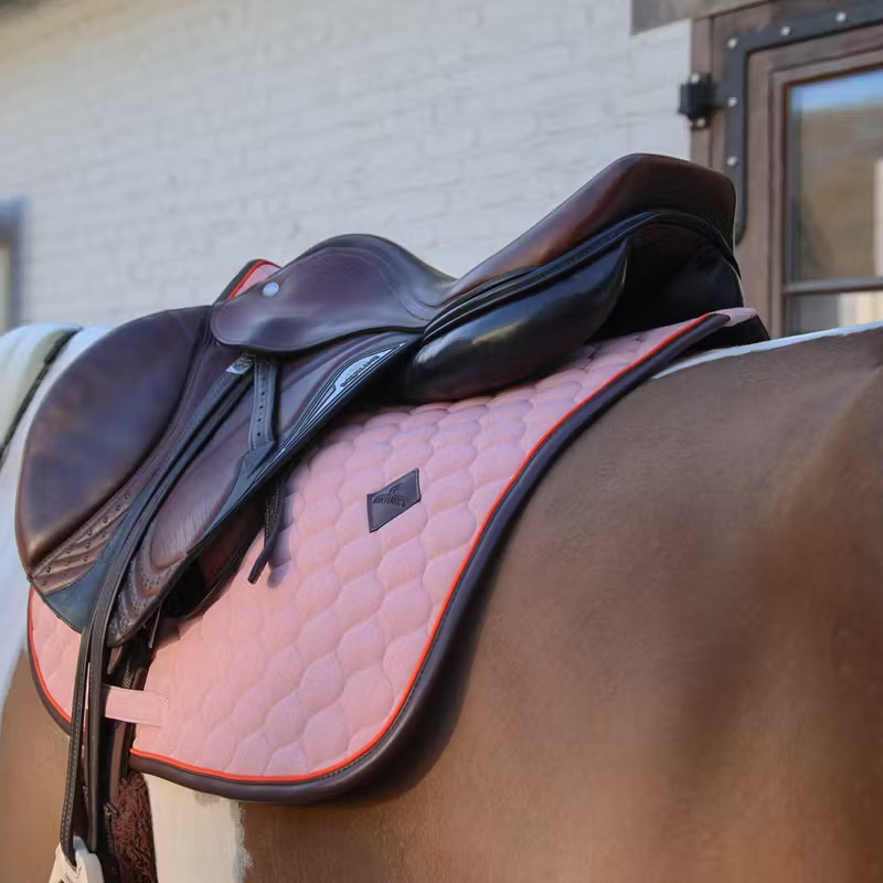 Kentucky Horsewear - Tapis de selle Onion Quilt Leather Neon vieux rose