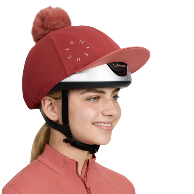 LeMieux - Classic helmet cover with removable pom-pom in russet