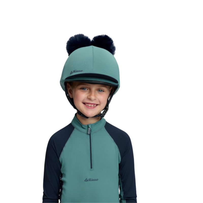 LeMieux - Capa para capacete de criança Mini azul-marinho/aloé com dois pompons