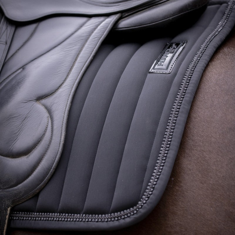 Paddock Sports - Tapis de dressage Verticali noir | - Ohlala