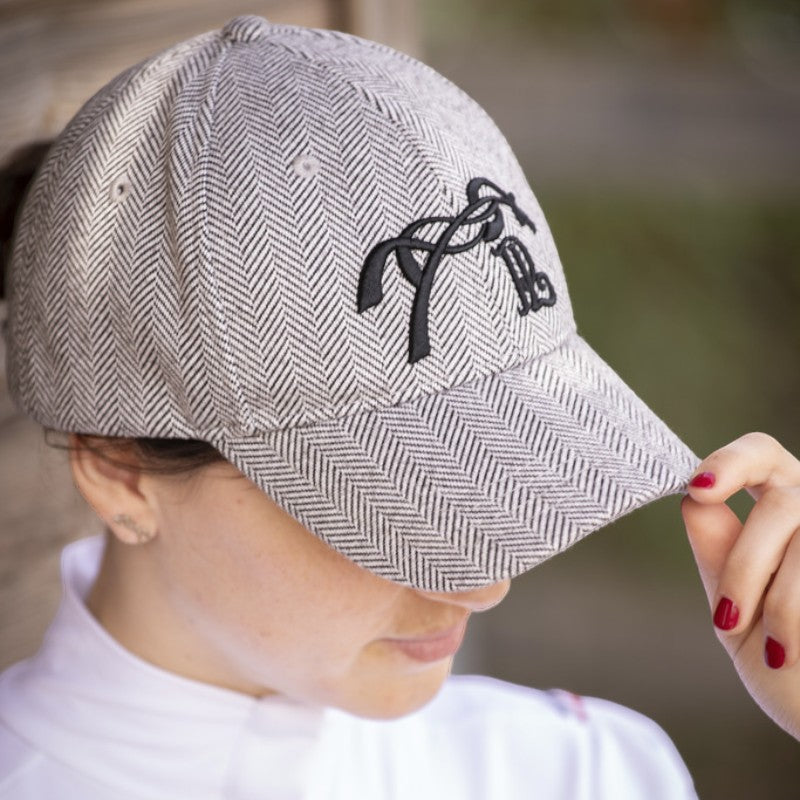 Pénélope - Naomi Black Chevron Cap | - Ohlala