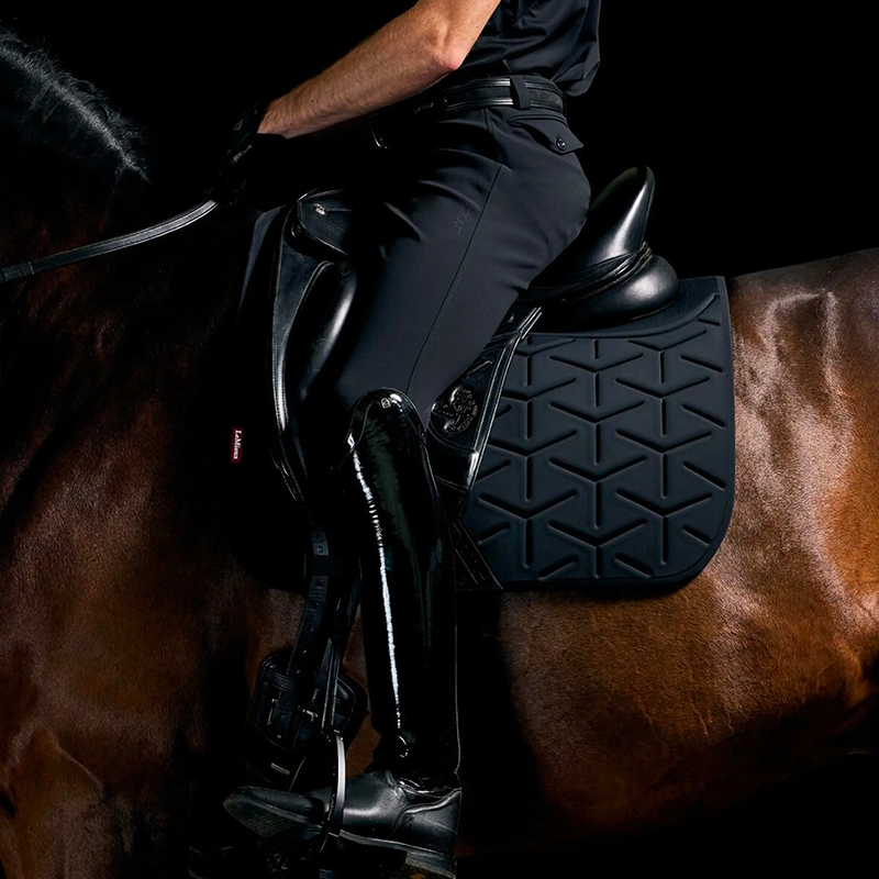 LeMieux - Tapis de dressage ProForm noir | - Ohlala