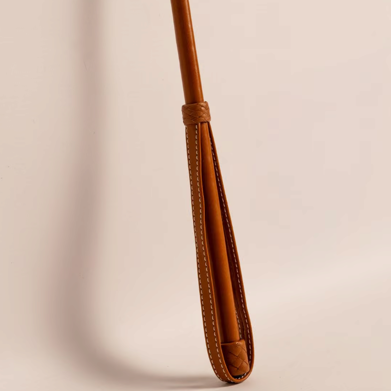 Velari – Hellbraune Reitgerte aus glattem Leder, elegant