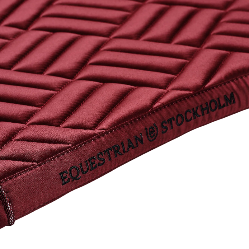 Equestrian Stockholm - Modern Saddle Pad Bordeaux | - Ohlala