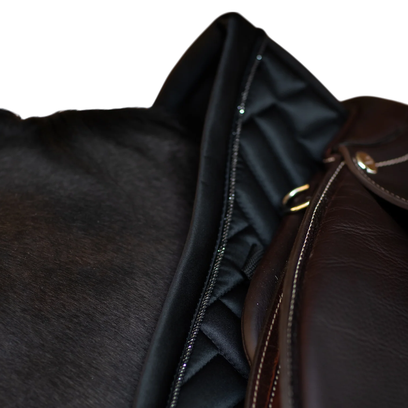 Equestrian Stockholm - Modern Black Saddle Pad | - Ohlala