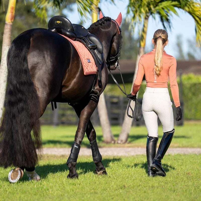 Equestrian Stockholm - Tappeto da dressage Modern Coral | - Ohlala