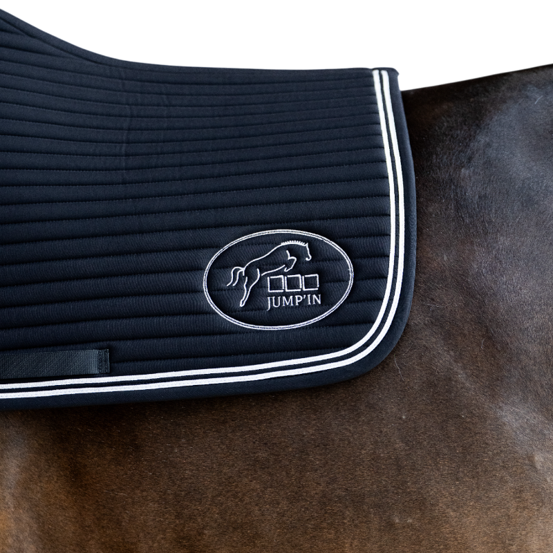 Jump'In - Balthazar Black/Black Saddle Pad | - Ohlala