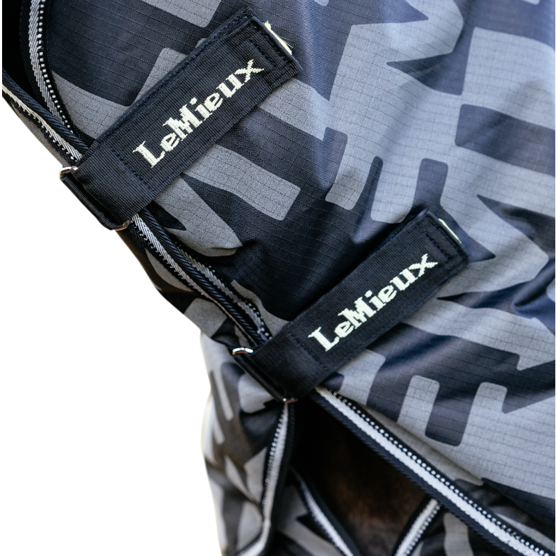 LeMieux - Arika black 100g reflective turnout rug | - Ohlala