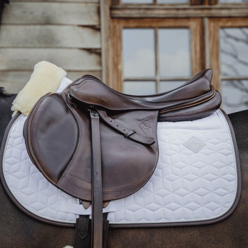 Kentucky Horsewear - Zadeldek Skin Friendly Wit | - Ohlala