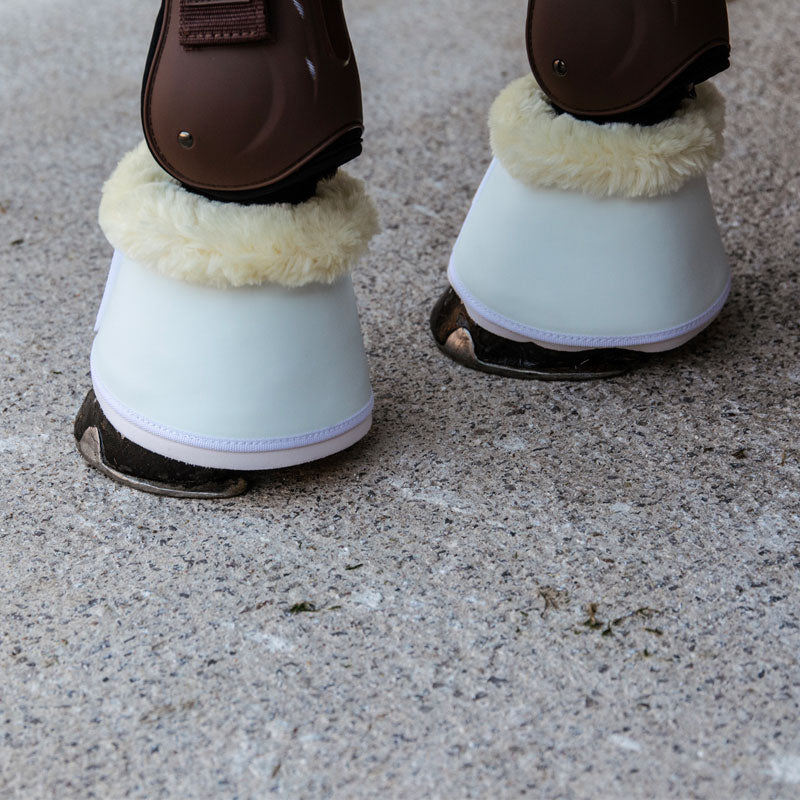 Kentucky Horsewear - Pferdeglocken Leder und Schaffell weiß | - Ohlala