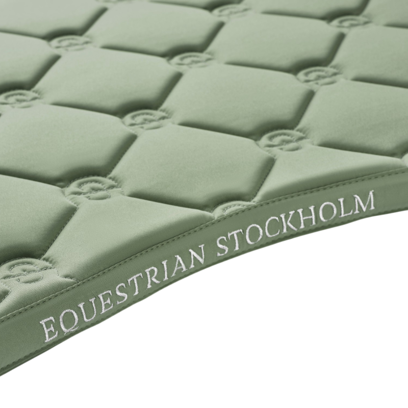 Equestrian Stockholm - Dressage saddle pad Pastel pistachio white | - Ohlala