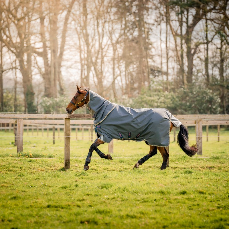 Horseware - Couverture d'extérieur Amigo Bravo 12 Plus shadow/ marine/ rose 0g | - Ohlala