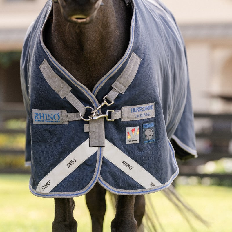 Horseware - Derka zewnętrzna Rhino Turnout VL granatowy/ titanium grey/ classic blue 250g | - Ohlala