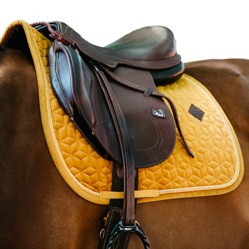 Kentucky Horsewear - Tapis de selle Velvet Jumping Moutarde | - Ohlala