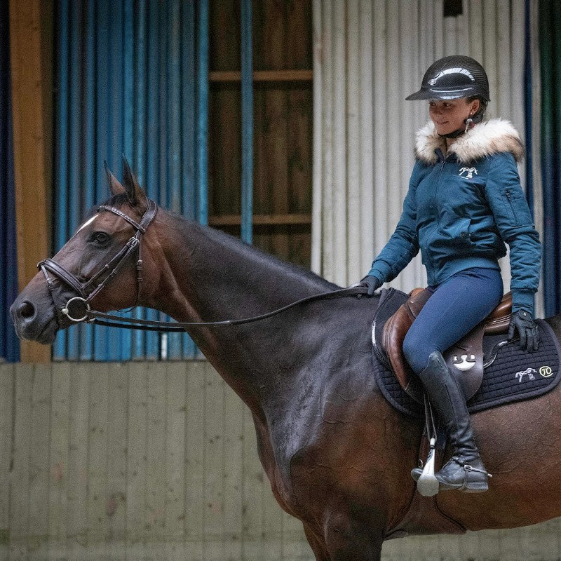 Pénélope - Lyon Bleu Canard Hooded Bombers