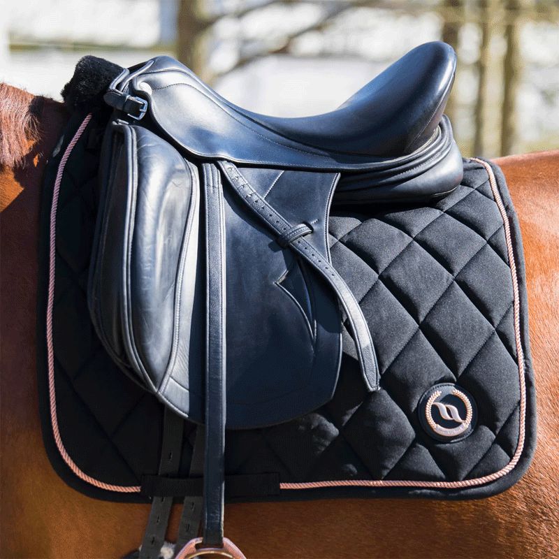 Back On Track - Tapis de dressage Haze Collection noir | - Ohlala