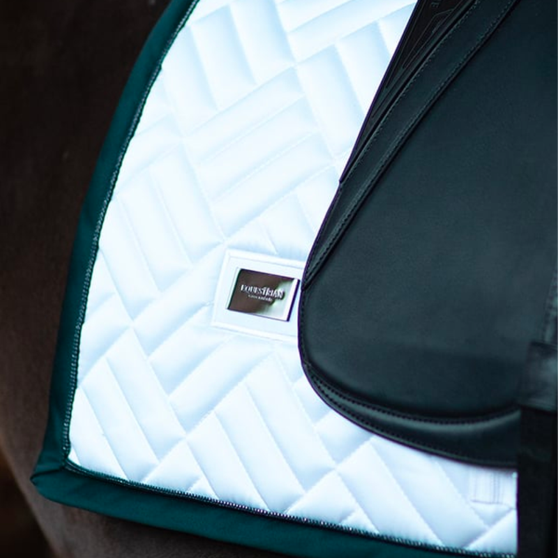 Equestrian Stockholm - Tapis de dressage Dramatic Monday Modern blanc | - Ohlala