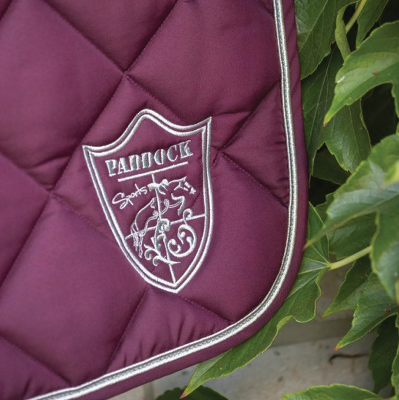 Paddock Sport - Tapis de dressage prems écusson prune | - Ohlala