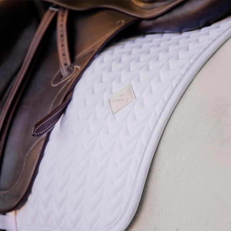 Kentucky Horsewear - Tapis de dressage Fishbone blanc | - Ohlala