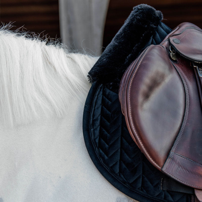 Kentucky Horsewear - Tapis de selle Skin Friendly Velvet noir | - Ohlala